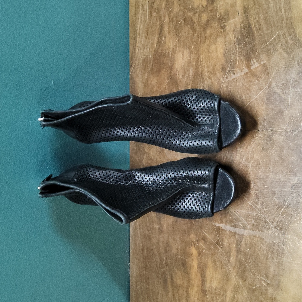 BCBG Paris Black heels